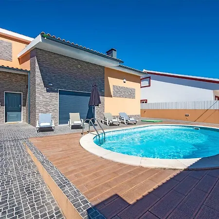 Damas Villa *