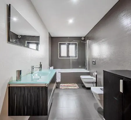 Damas Villa